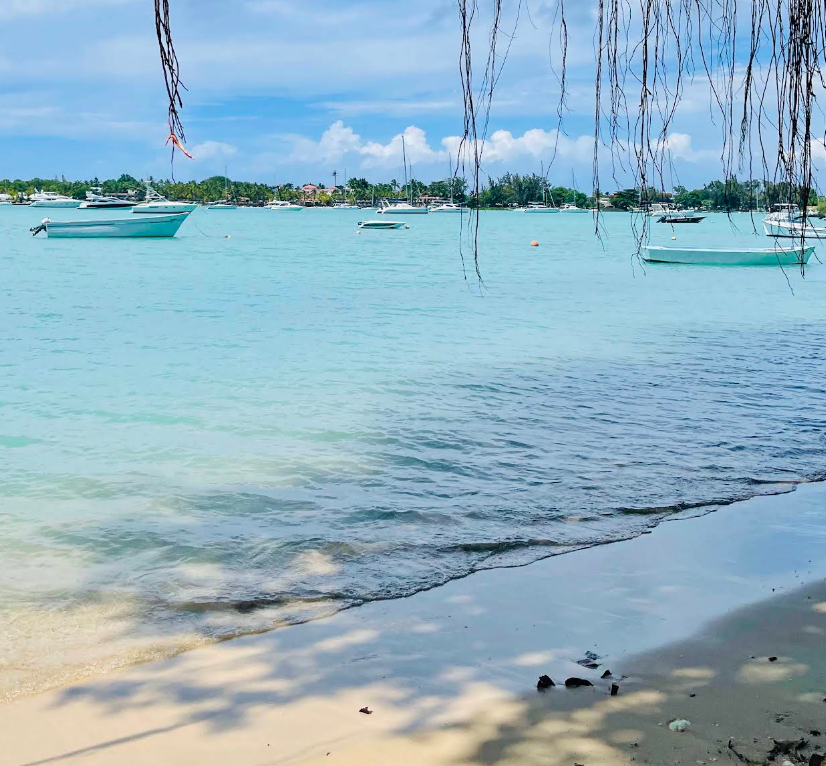 Plage NCG, Grand Baie